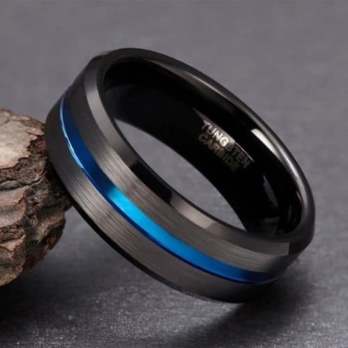 Bague en carbure de tungstène noir pour hommes avec rainure de bleu