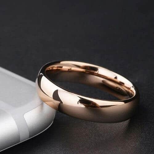 Bague en or rose pour hommes, design de style traditionnel et moderne poli