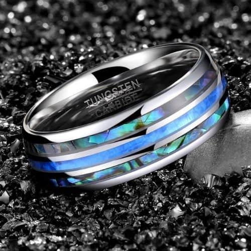 Bague pour homme en coquille d'haliotide et opale de feu bleue sertie de carbure de tungstène
