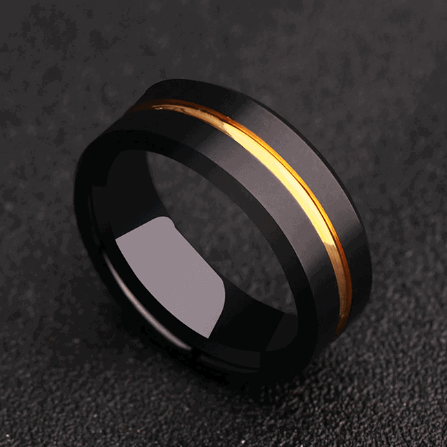 Bague en tungstène pour hommes - Noir mat avec rainure en or