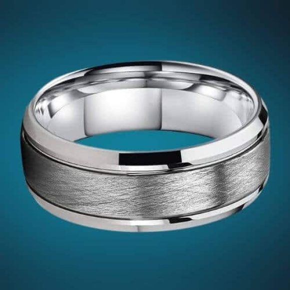 bague homme en argent design brossé avec jantes polies tungstène 8 mm