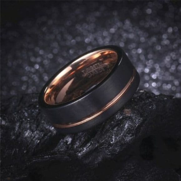 Bague en carbure de tungstène pour hommes - Design de style moderne noir et or rose, ajustement confortable