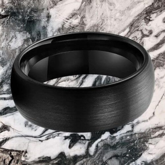 Bague noire pour hommes en tungstène brossé avec dôme confortable, design de style moderne
