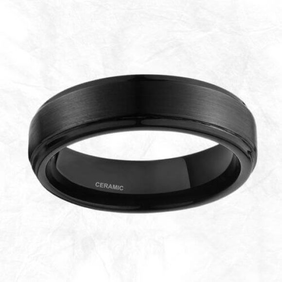 Bague en céramique pour homme en noir brossé poli 6 mm ou 88 design de style moderne