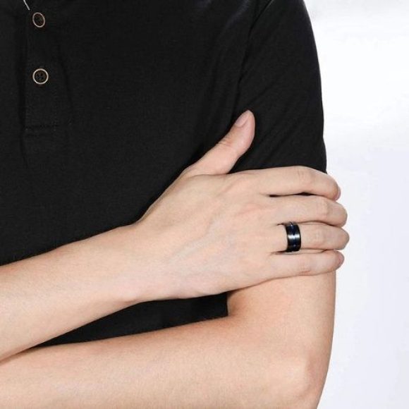 Bague en titane noir pour homme